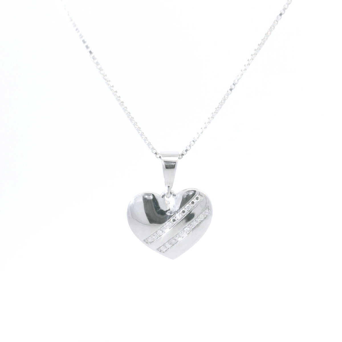 Sterling Silver Heart Pendant Necklace with Round Cut Diamonds